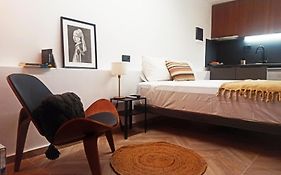 Down Town Luxurious Apartments 7